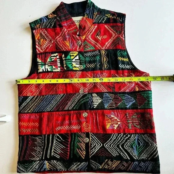 Vintage red and black  embroidered cotton vest - Picture 11 of 11